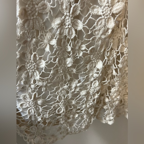 Women’s/junior summer dress peach with cream bottom. Medium - Picture 3 of 4